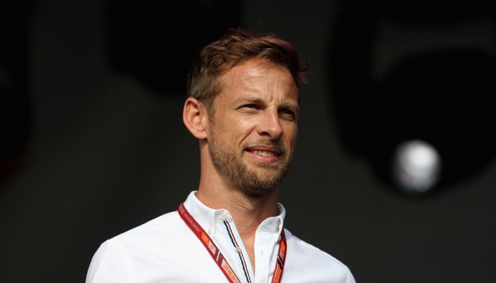 Jenson Button no espera regalos de Max Verstappen