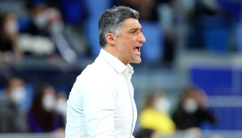 Andrea Giani encuentra un francés en Módena