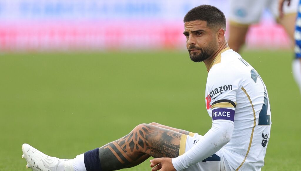 El Nápoles gana, pero la afición se ceba con Lorenzo Insigne
