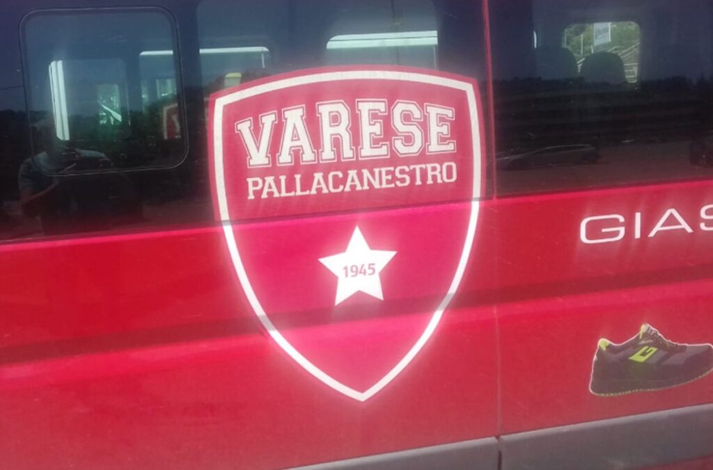 «Odio y discriminación territorial», multa al Varese tras el partido contra el Nápoles