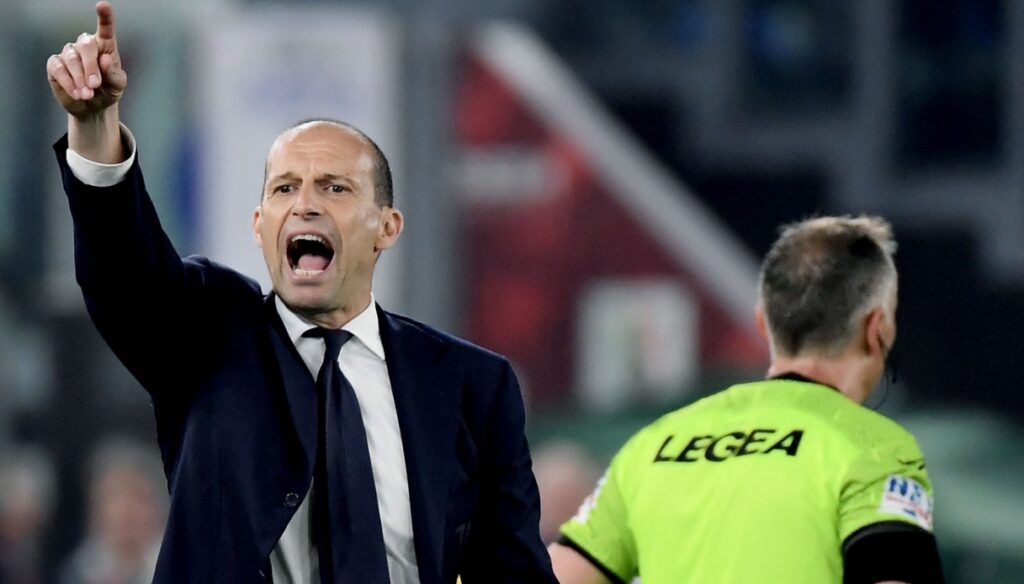 Massimiliano Allegri furioso: «Me han dado una patada