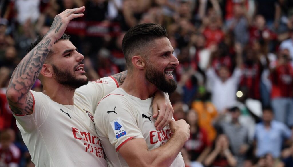 A.C. Milan, Theo Hernández lo celebra con un alarde