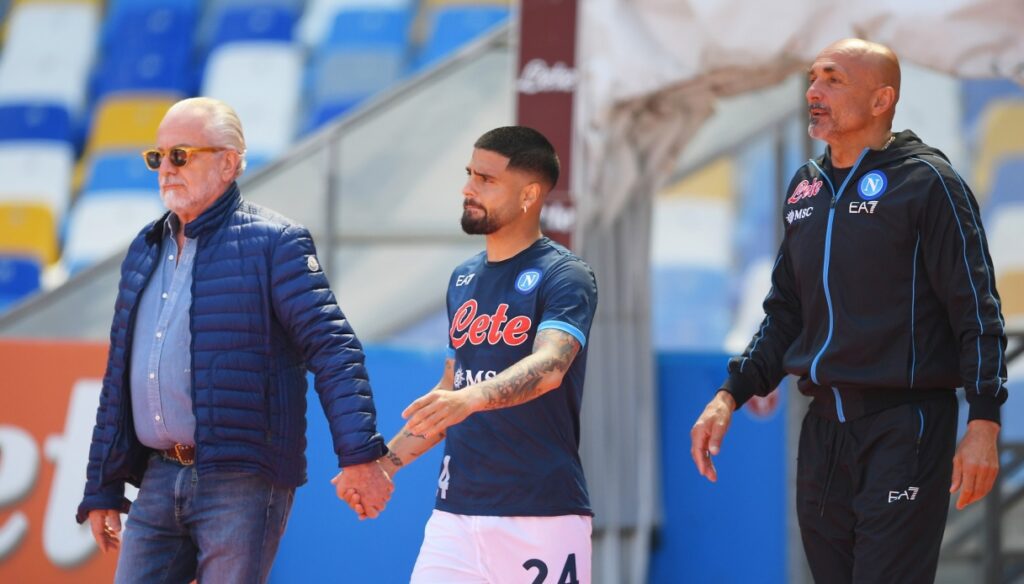 Nápoles, Lorenzo Insigne rompe a llorar en su despedida