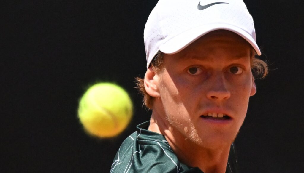 Jannik Sinner, John McEnroe no cerró la puerta