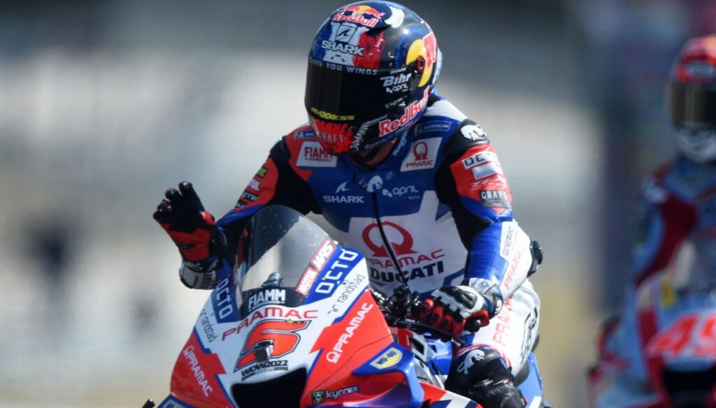 MotoGp, patada de Johann Zarco en la tercera sesión de entrenamientos libres en Le Mans