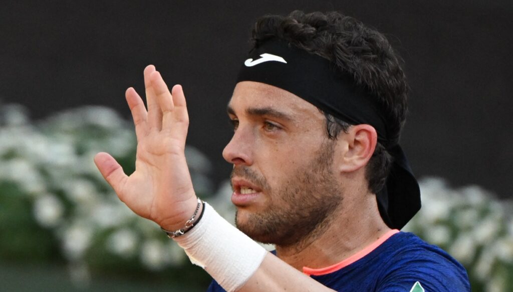 Marco Cecchinato rompe la maldición