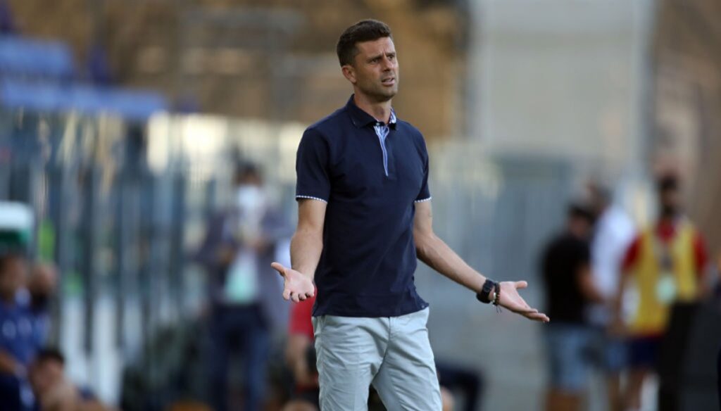 Bolonia, Thiago Motta listo para después de Mihajlovic