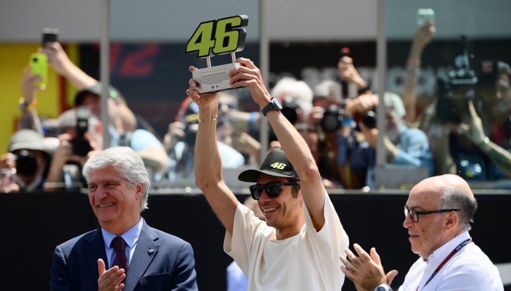 Valentino Rossi: MotoGp retiró el número 46 en Mugello