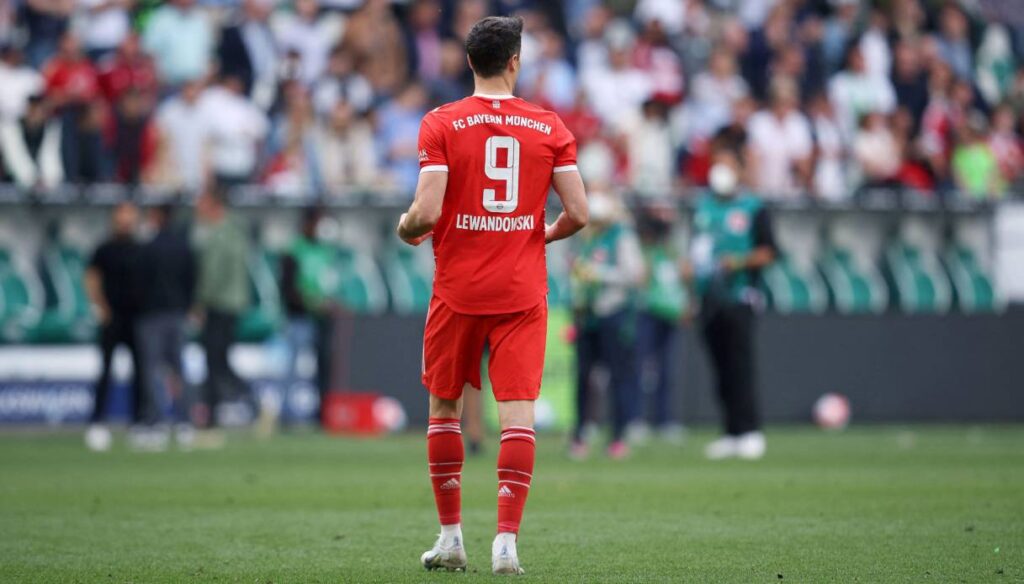 Robert Lewandowski hace esperar a Matthijs de Ligt