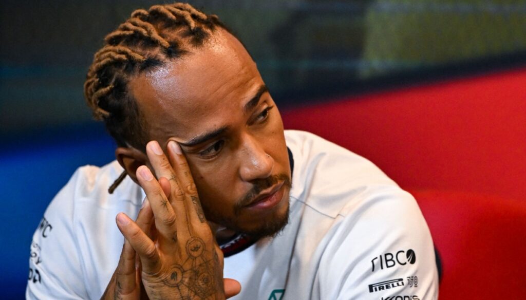 GP de Azerbaiyán, Lewis Hamilton mastica amargura: «A años luz