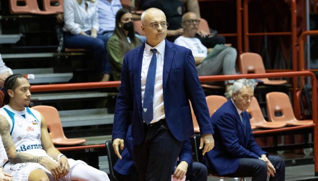 Cantù, ufficiale la separazione da Marco Sodini