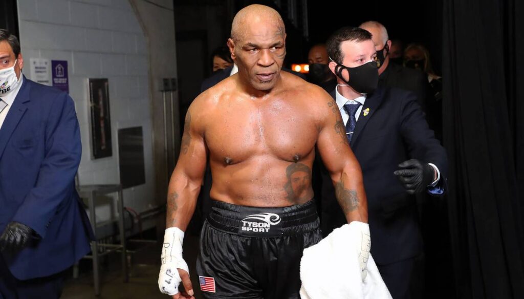 Mike Tyson hace un dramático anuncio