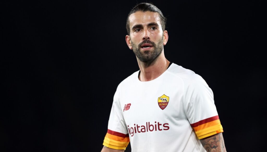 Roma, Oliveira necesita un descuento