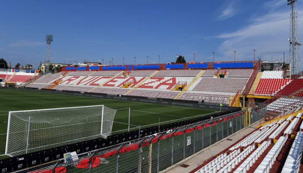 Vicenza, oficializa el fichaje de un centrocampista