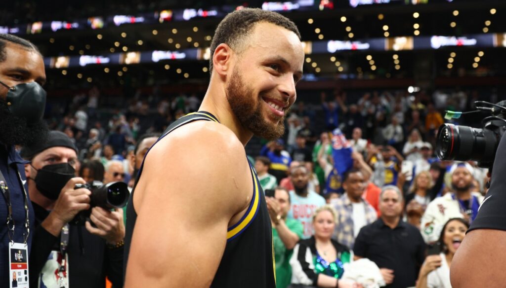NBA Play-offs: Curry estratosférico, Golden State elimina a Sacramento