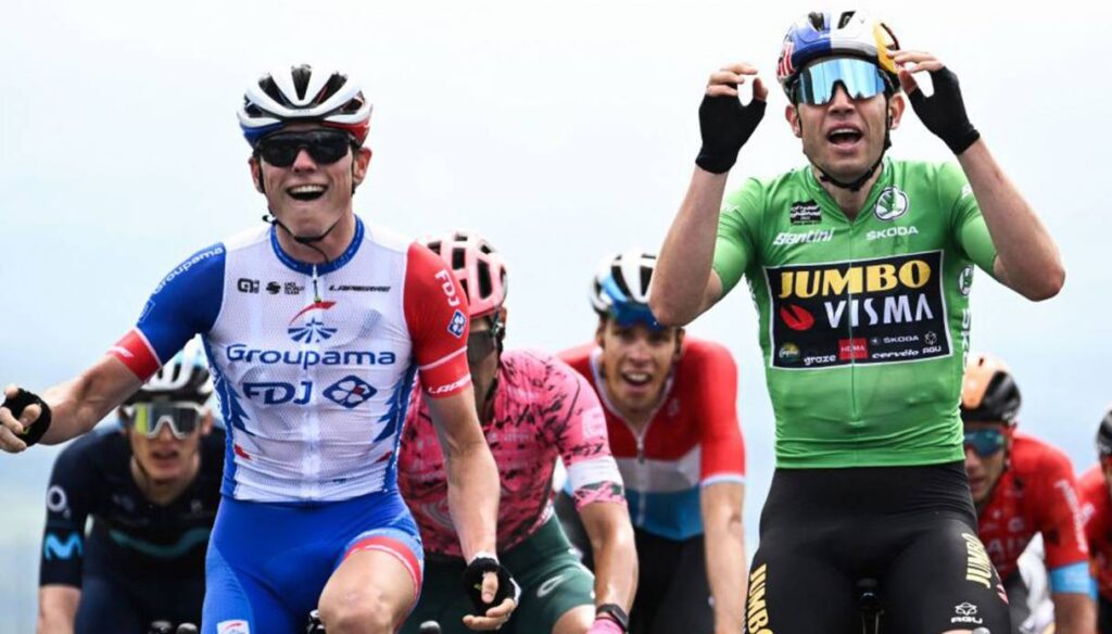 El regalo de Wout van Aert conmovió a David Gaudu