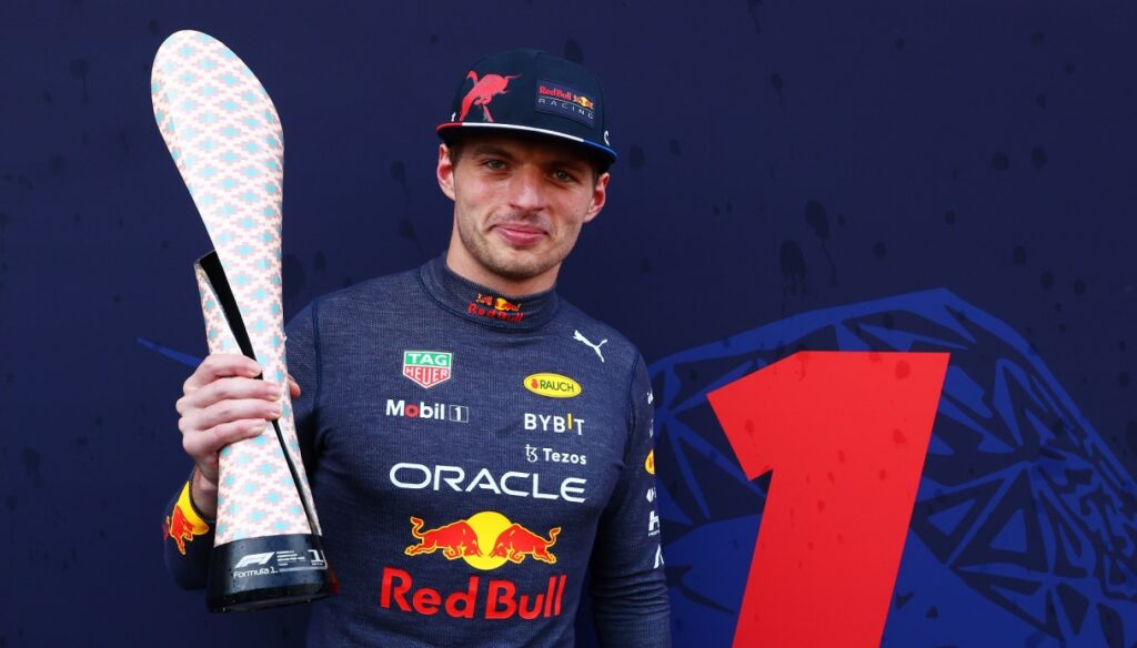 F1, Max Verstappen se burla de Charles Leclerc