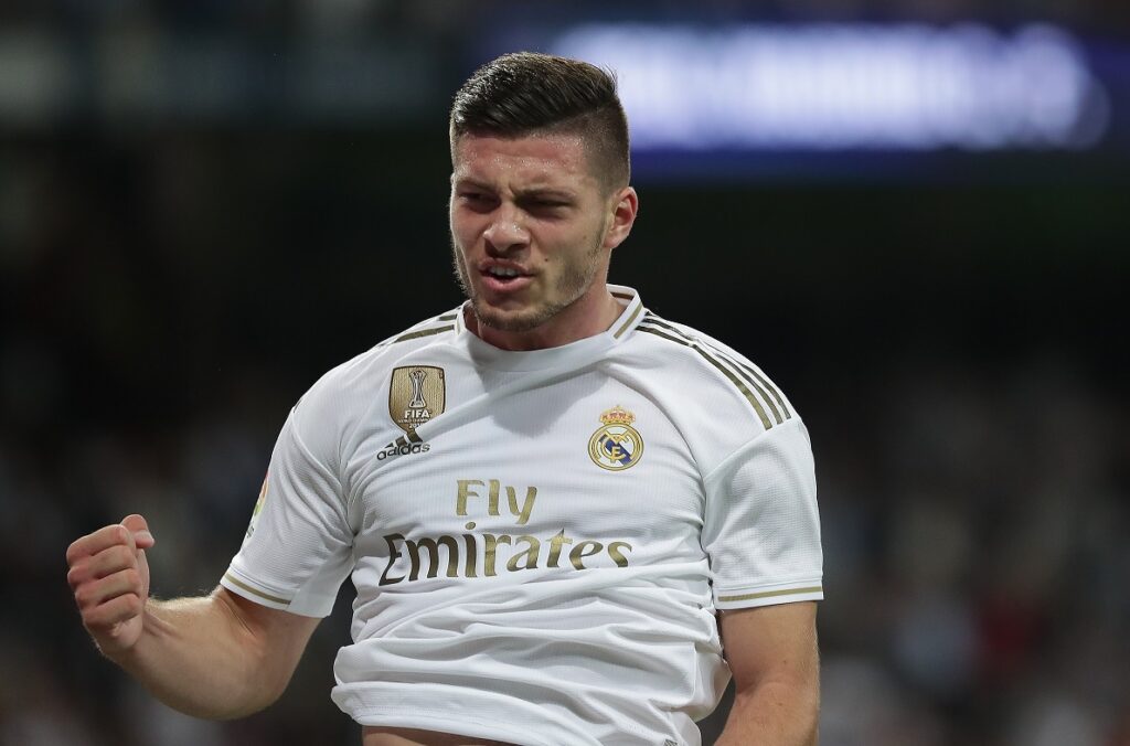 Luka Jovic entusiasma de inmediato a los aficionados de la Fiorentina