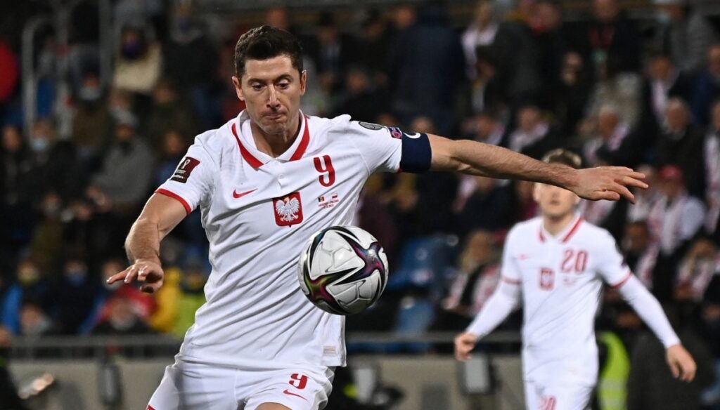 Robert Lewandowski infiamma i tifosi del Barcellona