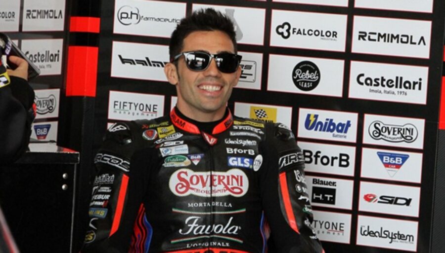 Michele Pirro entra en la historia del motociclismo italiano