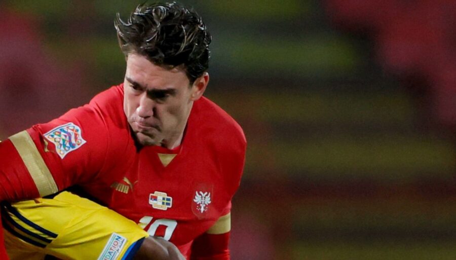 Dusan Vlahovic sigue seco: ni siquiera la selección nacional lo reanima