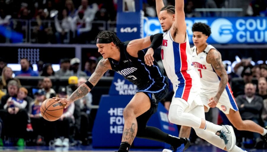 Paolo Banchero, debut con récord en LeBron James