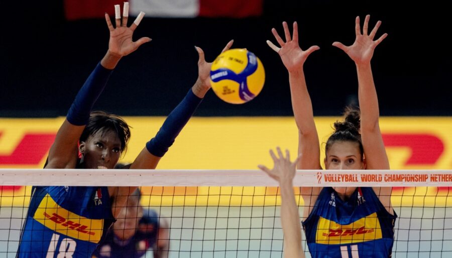 Una súper Paola Egonu arrastra a Italia: ¡es de bronce!