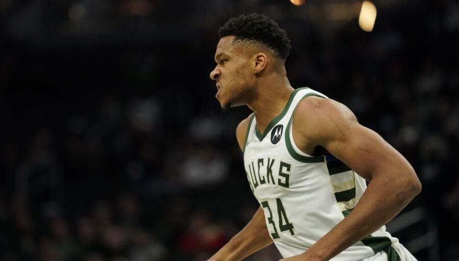 NBA, Milwaukee vuelve a ganar y sigue invicto