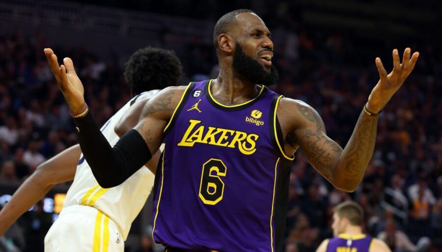 NBA, LeBron James segna 37 punti: Portland va al tappeto