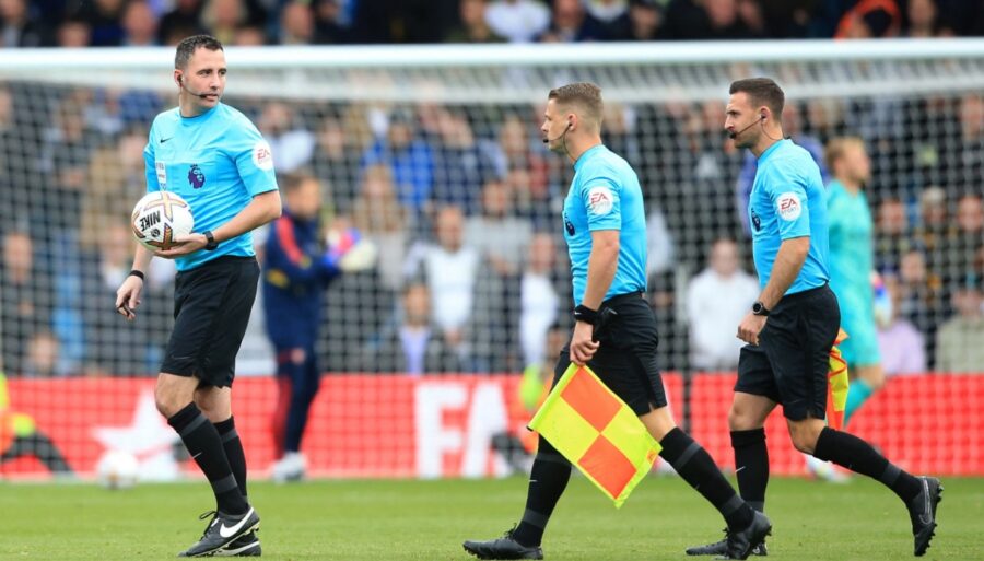 La Premier League, un domingo surrealista: el Leeds-Arsenal se suspende durante 40 minutos