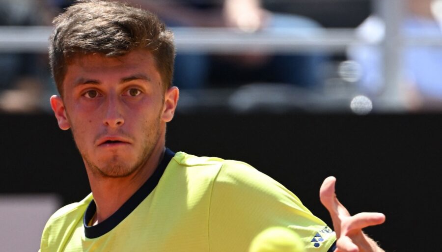 Luca Nardi estudia a Jannik Sinner: «No me lo esperaba