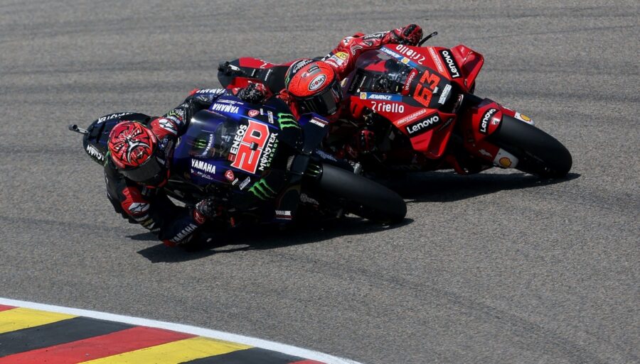 MotoGp, nace el Premio Agostini: cuatro adelantamientos en liza