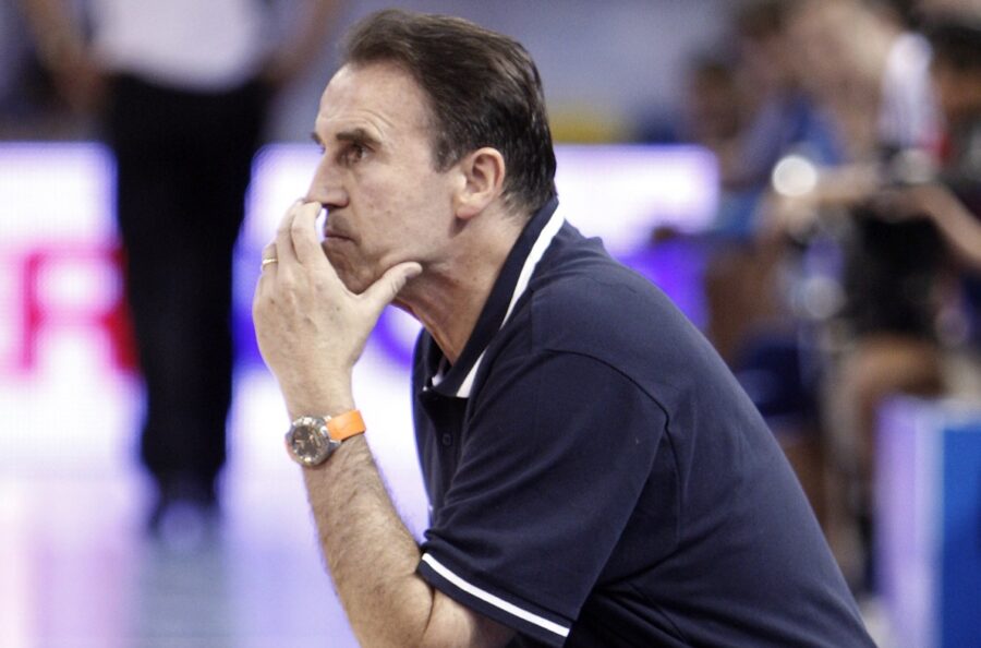 Carlo Recalcati es desequilibrado en el Olimpia Milano y el Virtus Bologna