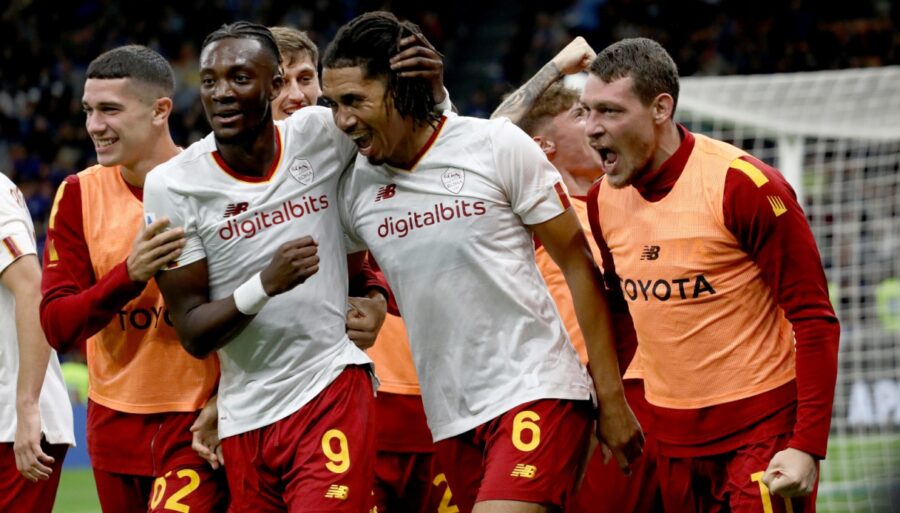 El Roma gana al Inter de Milán en San Siro: Dybala y Smalling firman la remontada