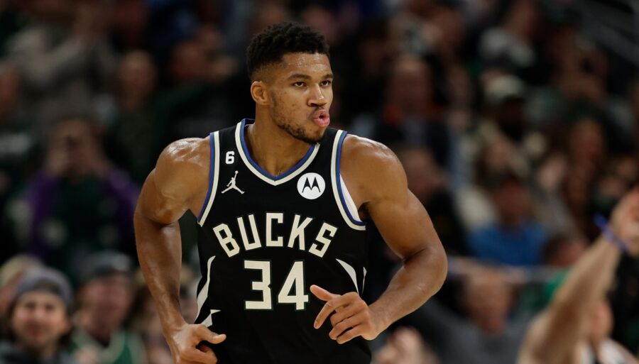 NBA: Giannis Antetokounmpo bate su récord y Washington se rinde