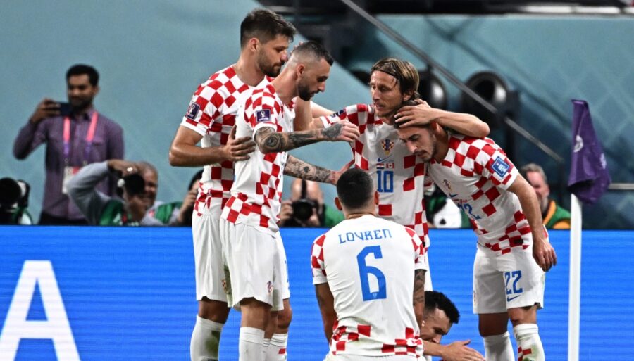 Croacia tiembla y luego triunfa: 4-1 a Canadá