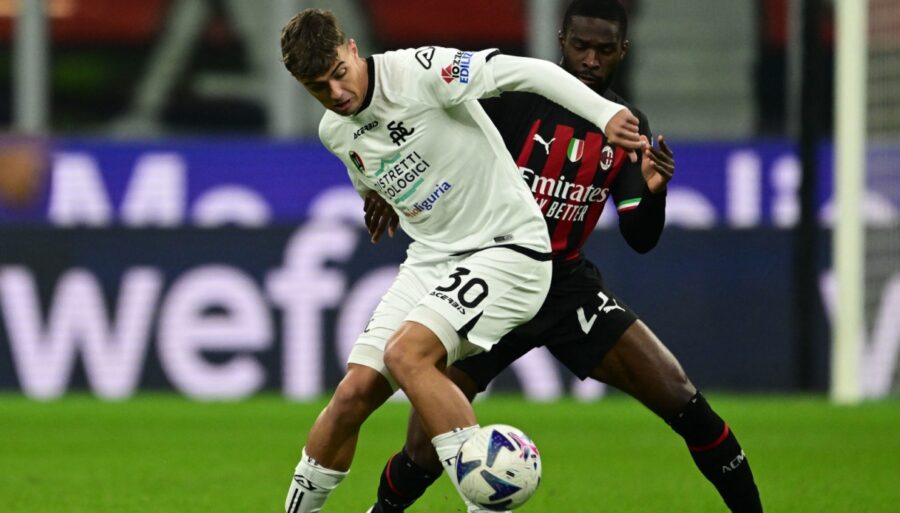 Daniel Maldini castiga a «su» Milan ante el público de San Siro