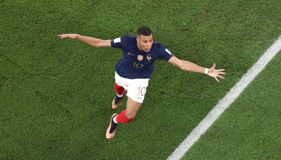Qatar 2022, Francia vuela a los octavos de final con el fichaje de Mbappé: Dinamarca se impone por 2-1