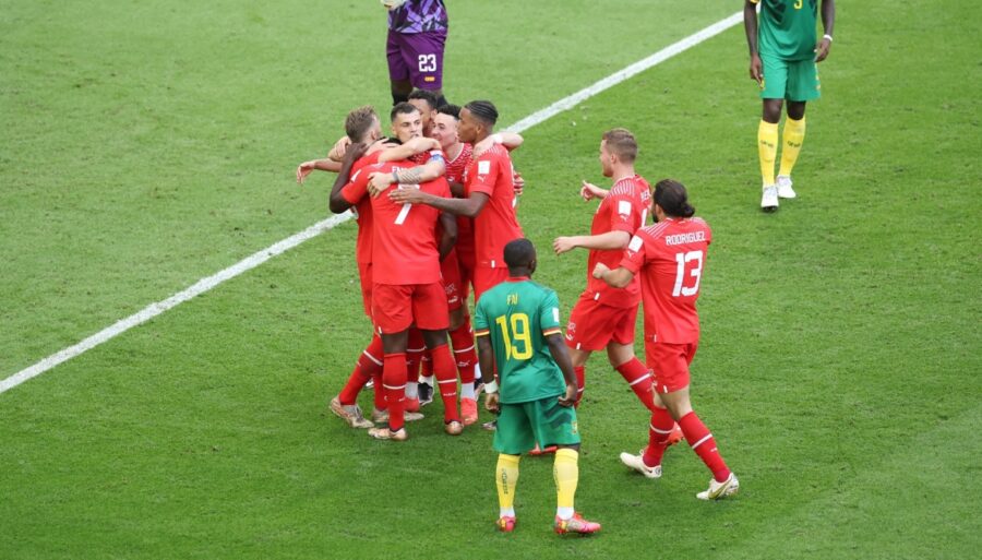 Suiza agradece a Embolo: Camerún eliminado
