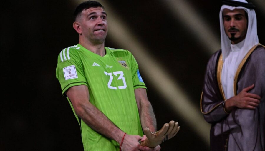Emiliano Martínez revela el motivo de su singular exultación
