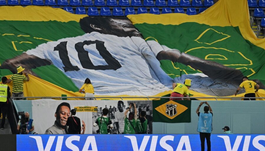 Pelé, el destino de su número 10 pende de un hilo