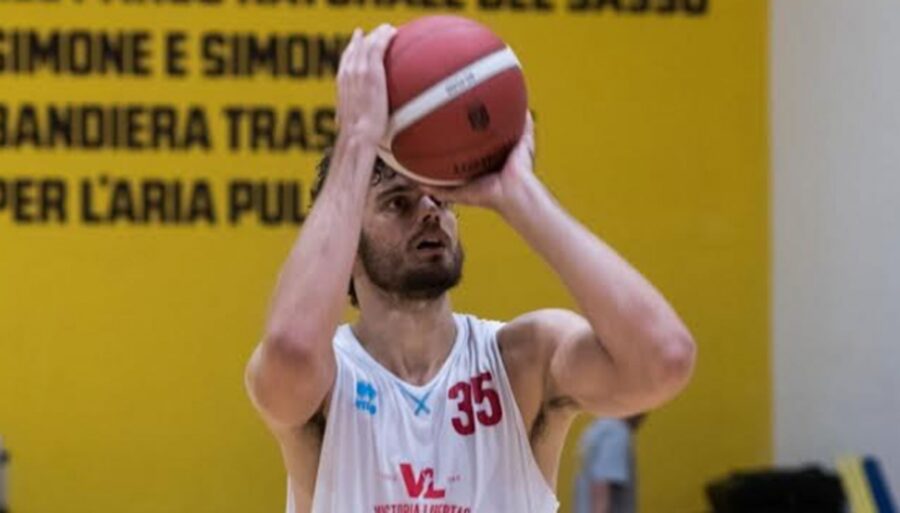 Pesaro, Leonardo Totè desafía al Virtus Bologna