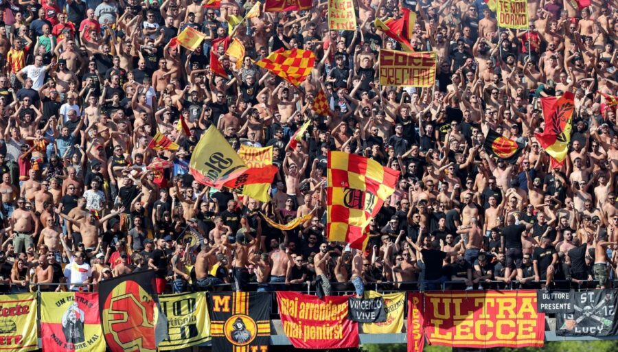 El Lecce coloca a Cassandro en el lateral