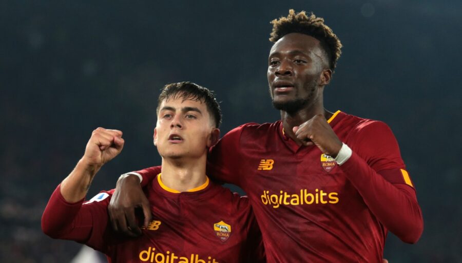 Abraham-Dybala, premiado, el Roma domina al Fiorentina