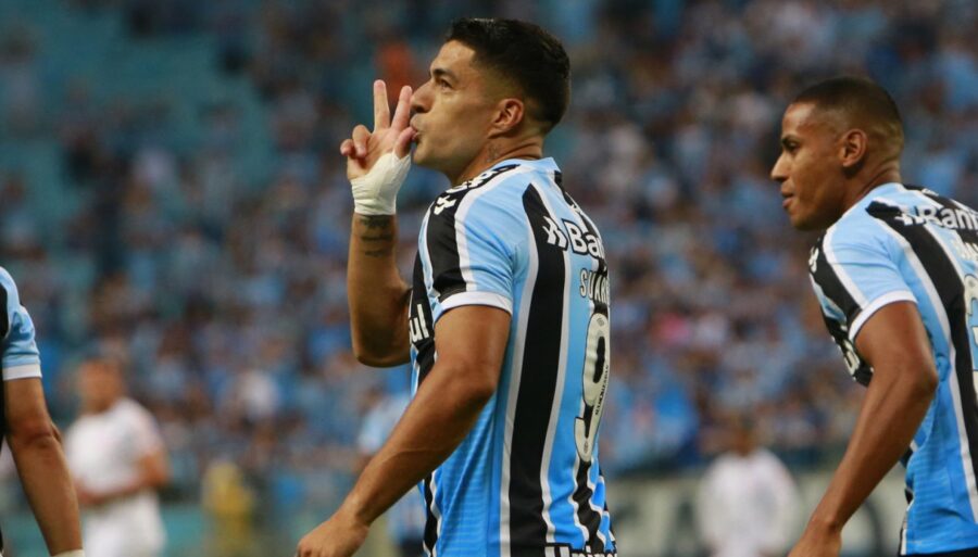 Gremio, Luis Suárez se luce con un triplete