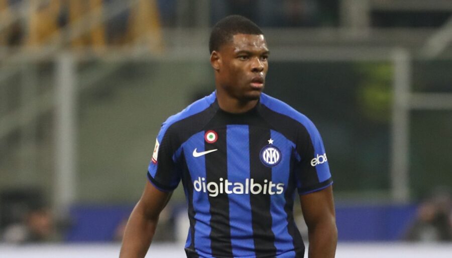 El Inter de Milán, otro club del otro lado del Canal se abalanza sobre Denzel Dumfries