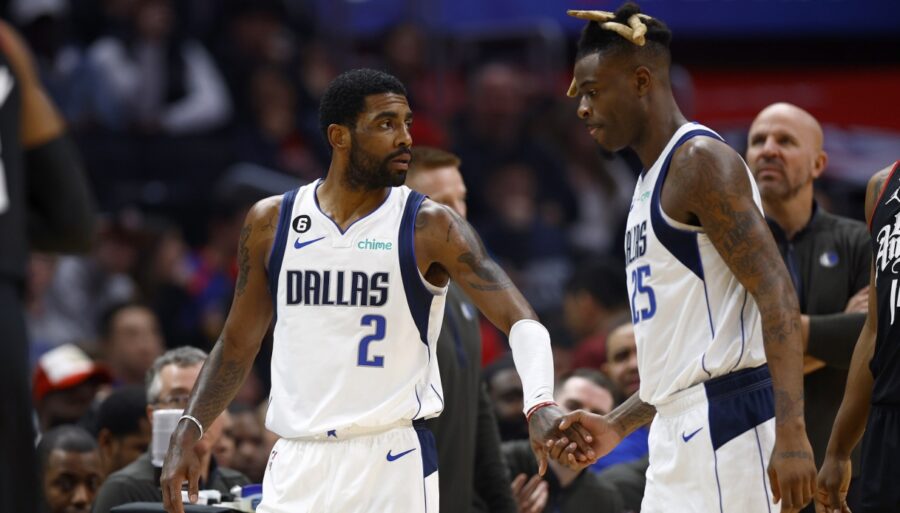 NBA: Debut con victoria de Kyrie Irving en Dallas