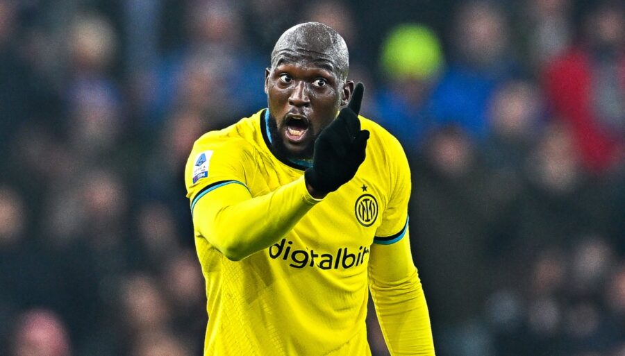 La polémica entre Lukaku y Barella estalla en las redes sociales