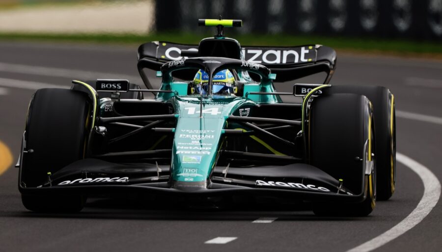 GP de Australia de F1: Fernando Alonso primero en la lluvia, luego Leclerc