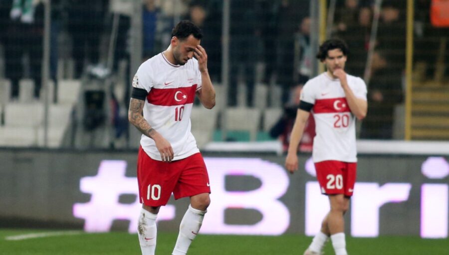 Hakan Calhanoglu se lesiona y el Inter se inquieta
